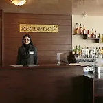 Forest Nook Aparthotel 3*