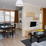 Forest Nook Aparthotel 3*