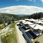Aparthotel Forest Nook 3*