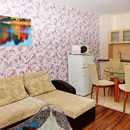 Forest Nook Aparthotel