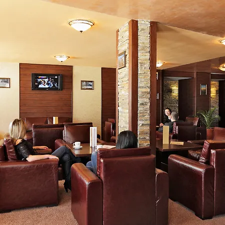 Forest Nook Aparthotel