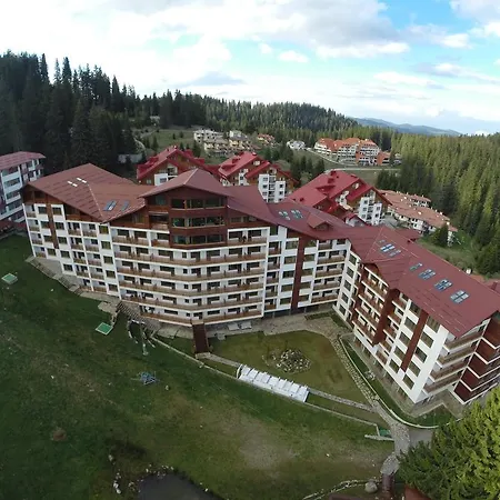 Aparthotel Forest Nook 3*