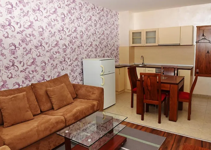 Forest Nook Apart Otel 3*