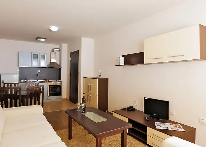 Forest Nook Apart Otel