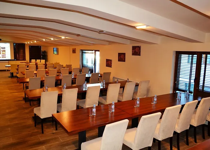 Forest Nook Aparthotel Pamporowo